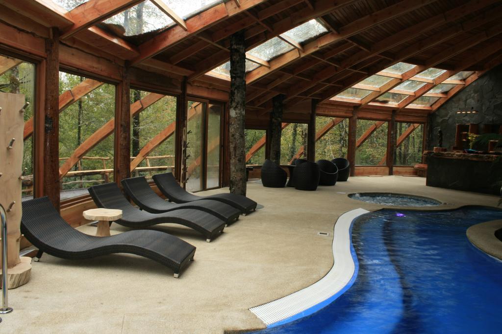 Huilo Huilo Nothofagus Hotel & Spa Puerto Fuy Exteriör bild