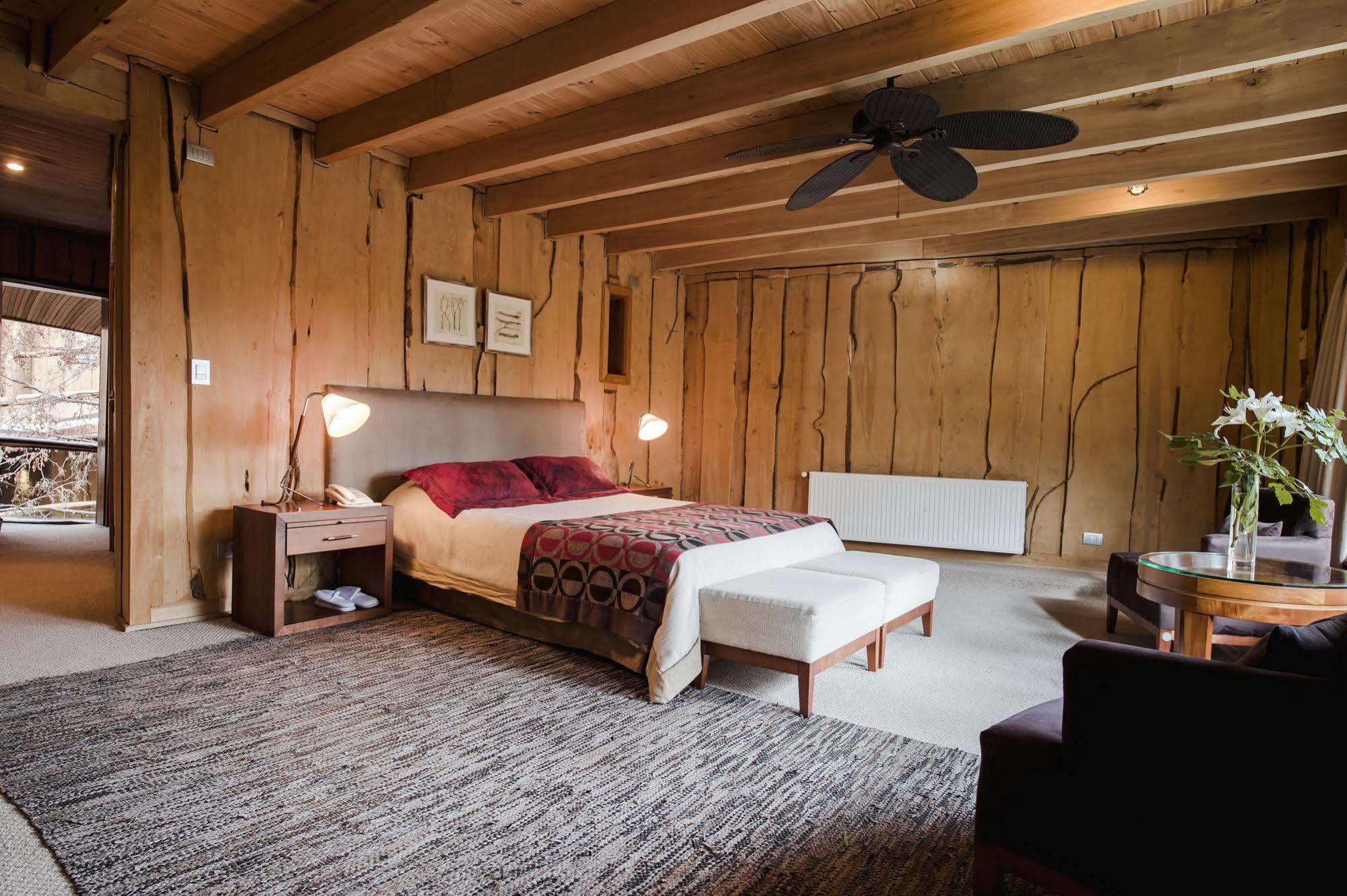 Huilo Huilo Nothofagus Hotel & Spa Puerto Fuy Exteriör bild
