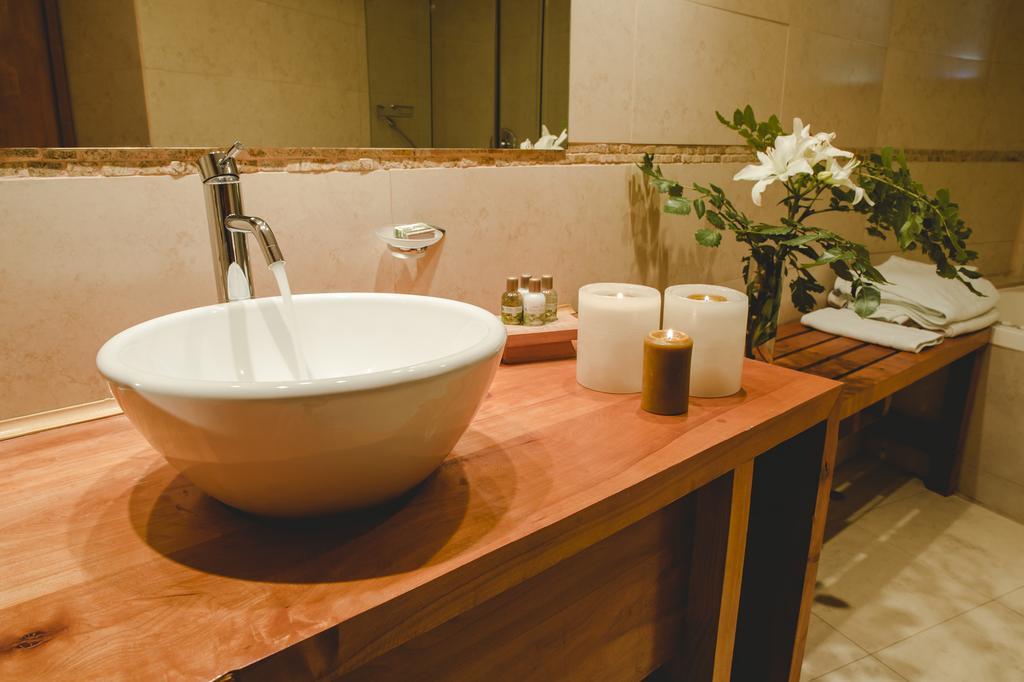 Huilo Huilo Nothofagus Hotel & Spa Puerto Fuy Exteriör bild